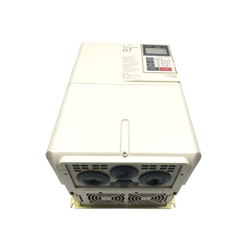 VTSP378 L1000A Thang máy Biến tần Yaskawa 7.5kw 3 PHASE 400VAC cho Tòa nhà Văn phòng