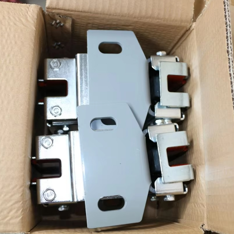 Giày hướng dẫn trượt bộ phận thang máy VTSP162 Kone